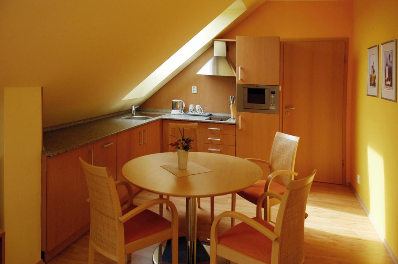 Hotel Restaurant Modra Hvezda Dobřany Εξωτερικό φωτογραφία