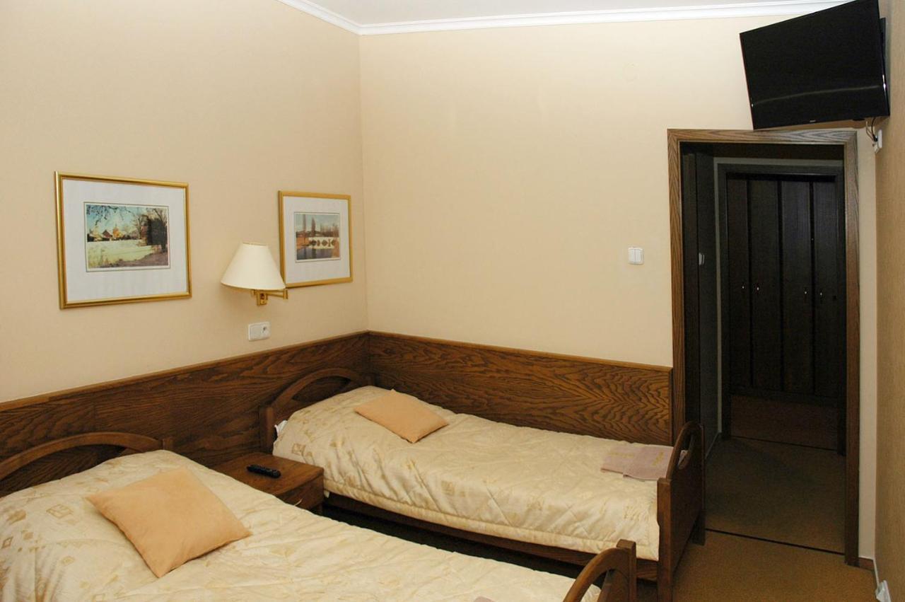 Hotel Restaurant Modra Hvezda Dobřany Εξωτερικό φωτογραφία