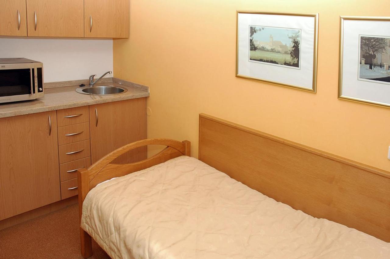 Hotel Restaurant Modra Hvezda Dobřany Εξωτερικό φωτογραφία
